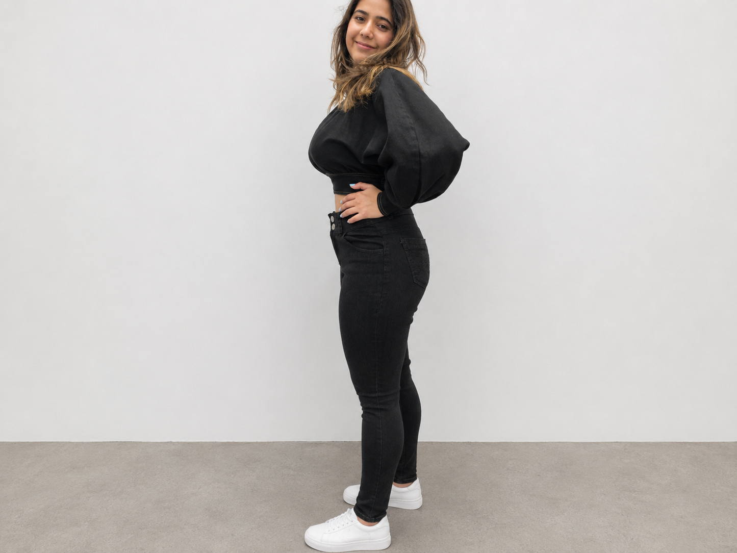 VYKA Crop top de mezclilla de manga larga y estilo informal para mujer, adecuada para top de mezclilla de invierno, estilo chic, color negro